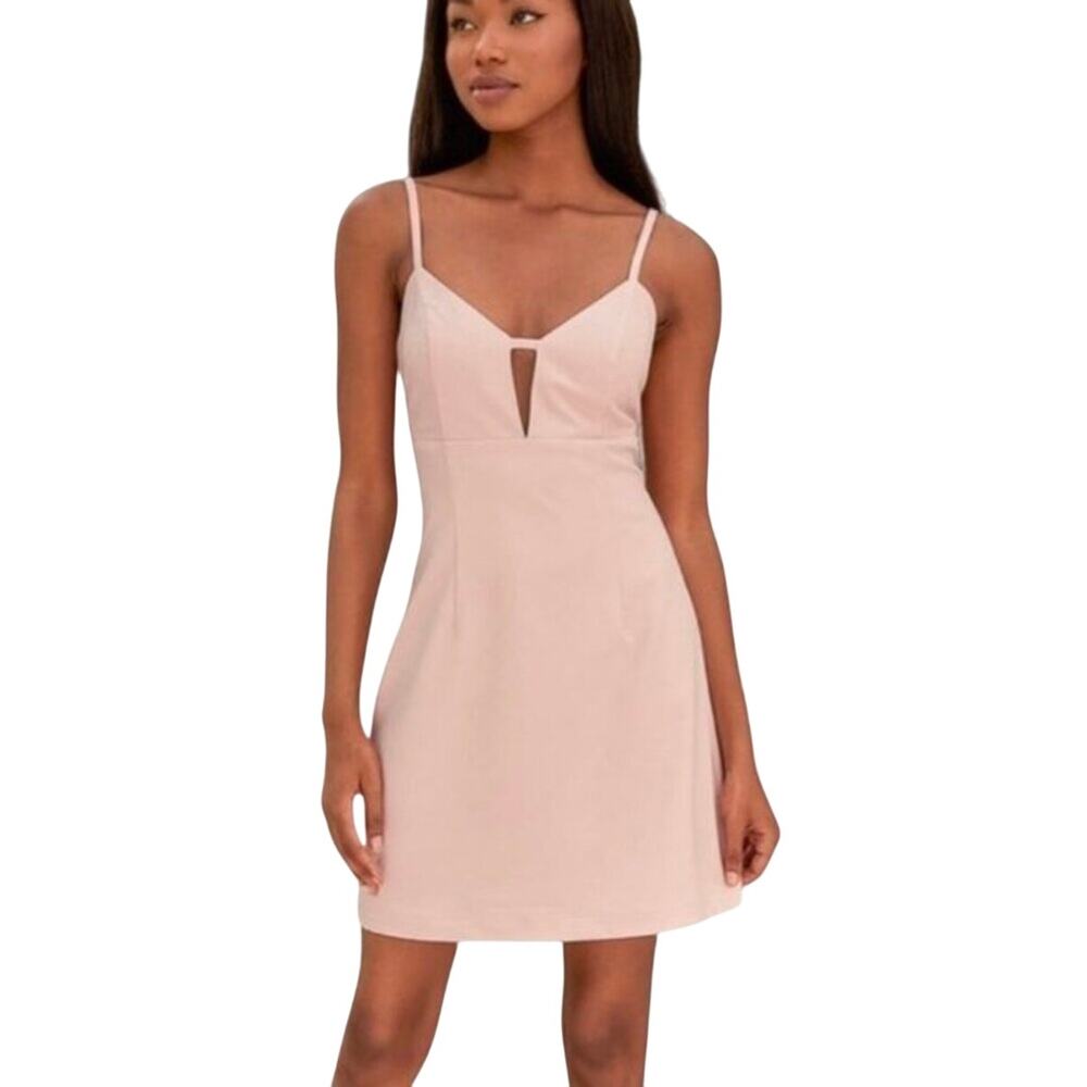 LULUS SULTRY MOMENTS V-NECK SLIP MINI‎ DRESS IN BLUSH PINK NWT WOMEN'S MEDIUM
